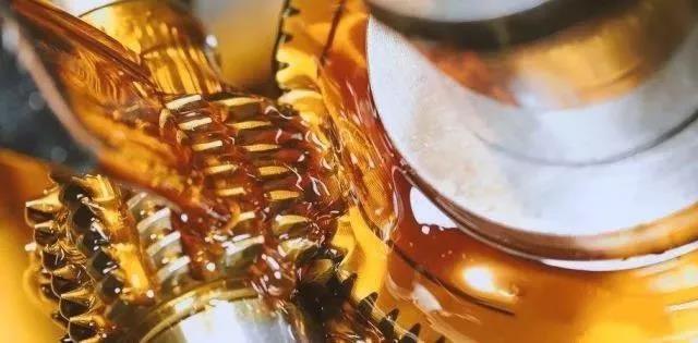 齒輪油多久換一次，汽車齒輪油又應(yīng)該如何選擇？